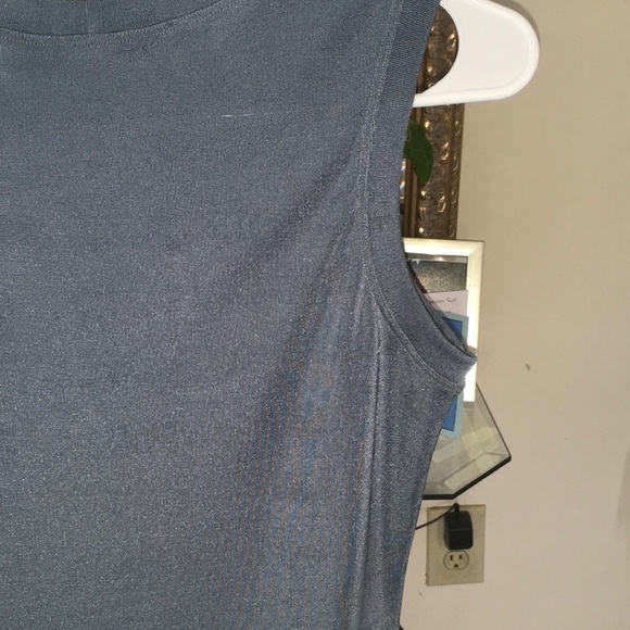 Van Tisse top - Picture 4 of 5